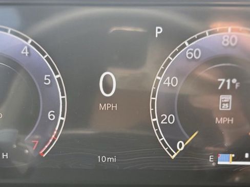 New 2025 Jeep Grand Cherokee Summit image 22