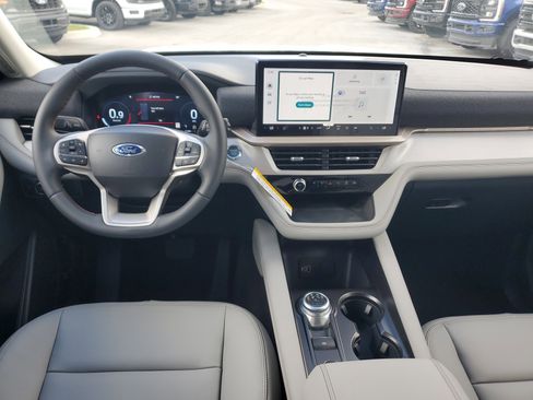 New 2026 Ford Explorer Active w/ Active Comfort Package image 15