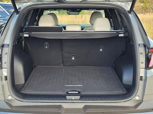New 2025 Hyundai Tucson Limited FWD image 7