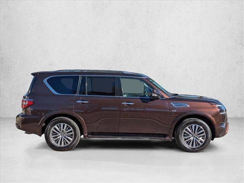 Used 2022 Nissan Armada SL w/ Captain's Chairs Package image 4