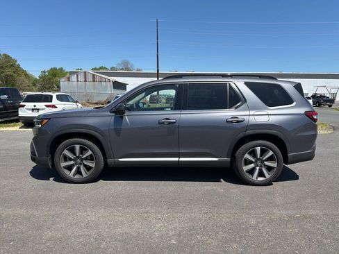 Used 2024 Honda Pilot Elite image 2