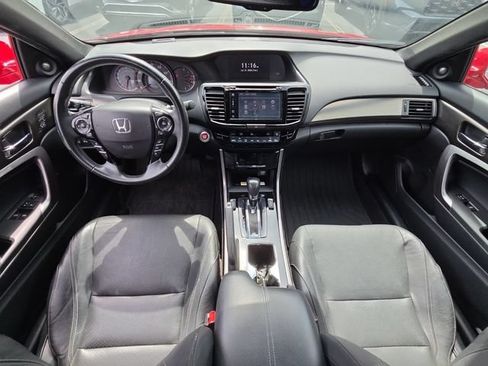 Used 2016 Honda Accord Touring image 13
