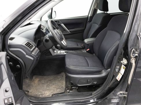 Used 2018 Subaru Forester 2.5i Premium w/ All-Weather Package image 12