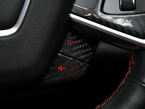 Used 2021 Chevrolet Corvette Stingray Coupe w/ Z51 Performance Package RWD image 37