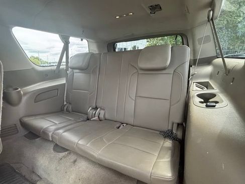 Used 2016 GMC Yukon XL SLT w/ Open Road Package AWD/4WD image 27