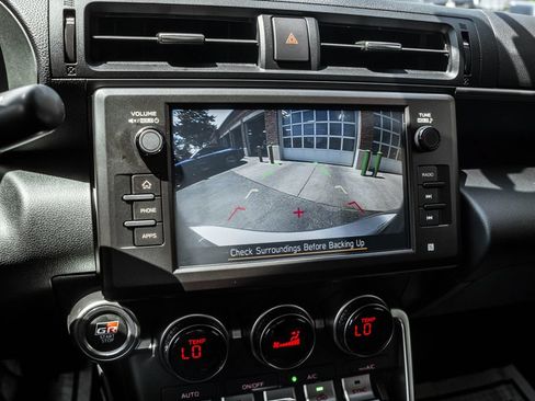 Used 2025 Toyota GR86 RWD image 12