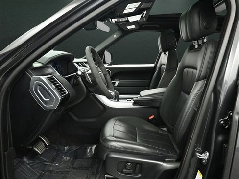Used 2020 Land Rover Range Rover Sport HST image 11