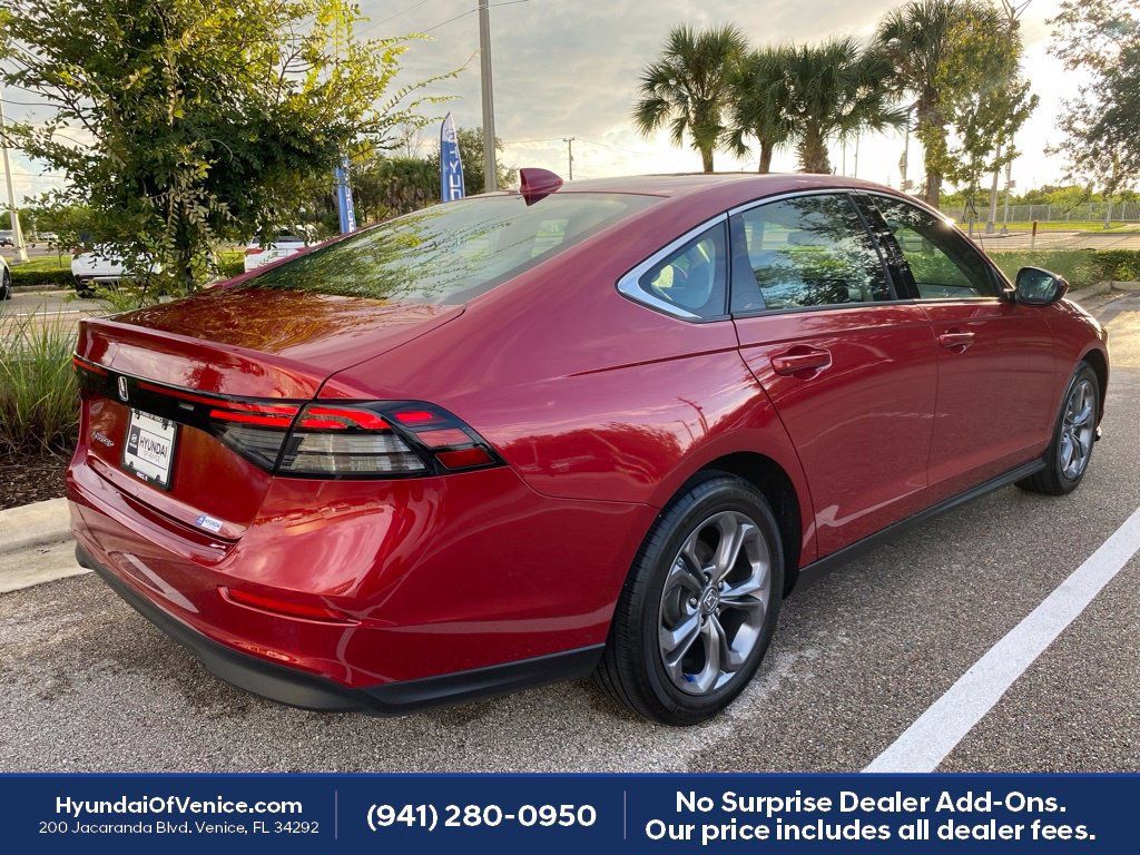 Used 2024 Honda Accord EX image 11