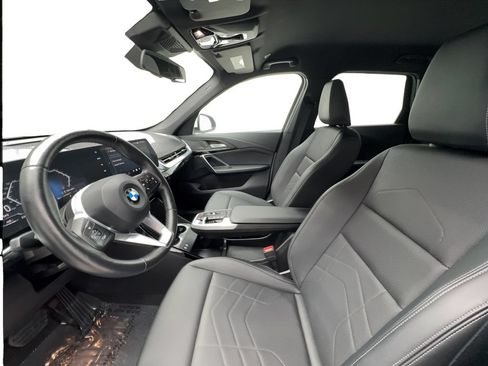 Used 2025 BMW X1 xDrive28i AWD/4WD image 19