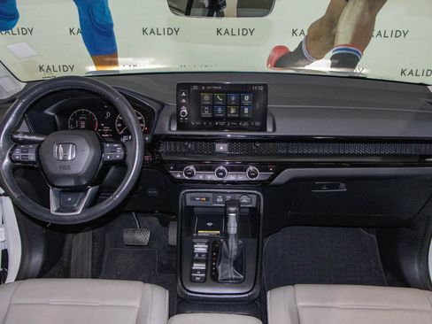 Used 2024 Honda CR-V EX-L image 3