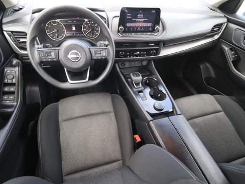 Used 2024 Nissan Rogue SV AWD/4WD image 6