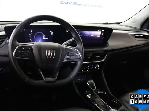 Used 2024 Buick Encore GX Sport Touring image 17