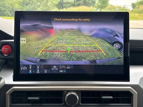 Certified 2024 Toyota Tacoma TRD Sport AWD/4WD image 95