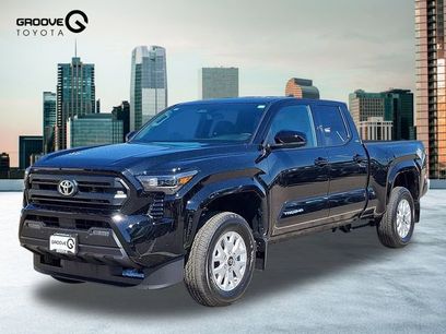 New 2025 Toyota Tacoma SR5