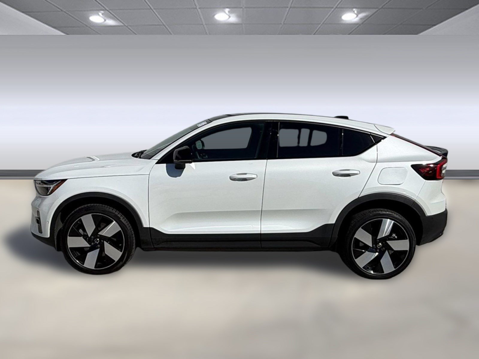 Certified 2023 Volvo C40 P8 Recharge Ultimate AWD/4WD image 2