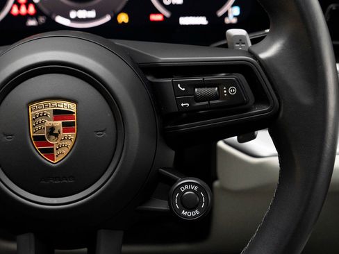 Used 2024 Porsche Cayenne Coupe AWD/4WD image 29
