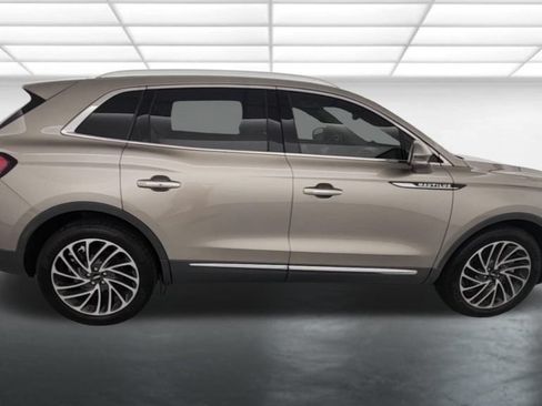Used 2019 Lincoln Nautilus Reserve w/ Cargo Utility Package AWD/4WD image 8