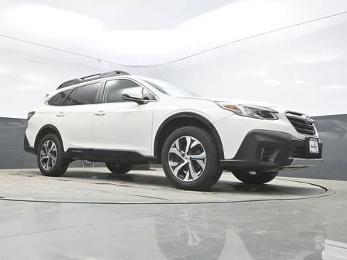 Used 2020 Subaru Outback Limited AWD/4WD image 28