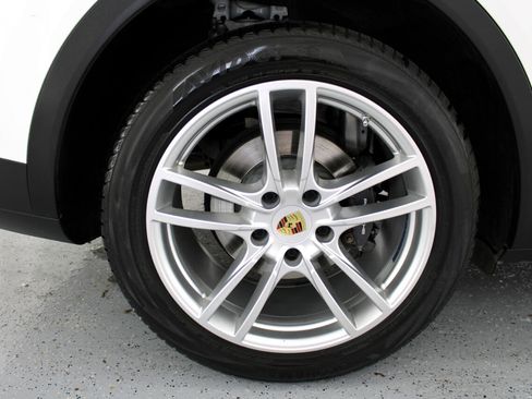 Used 2019 Porsche Cayenne image 82