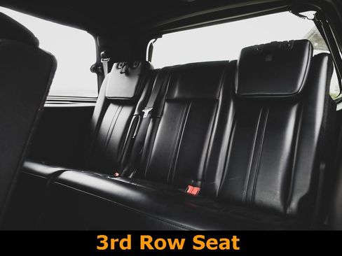 Used 2017 Lincoln Navigator Select image 24