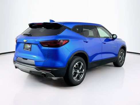 Used 2025 Chevrolet Blazer LT FWD image 9