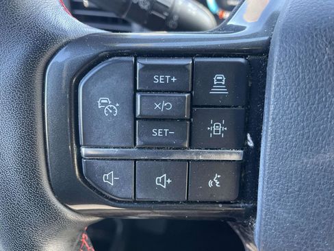 Used 2022 Ford Expedition Max Limited image 12