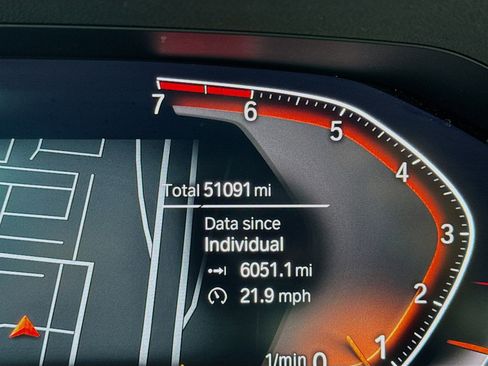 Used 2022 BMW 330i 330i w/ Driving Assistance Package image 8