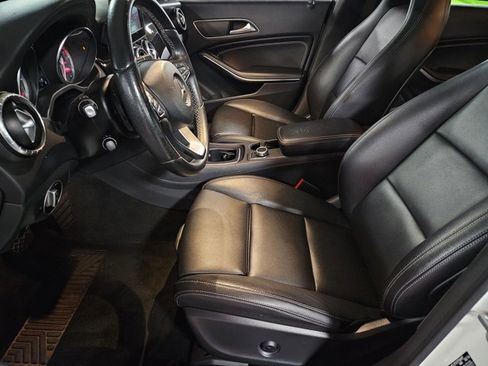 Used 2016 Mercedes-Benz CLA 250 image 15
