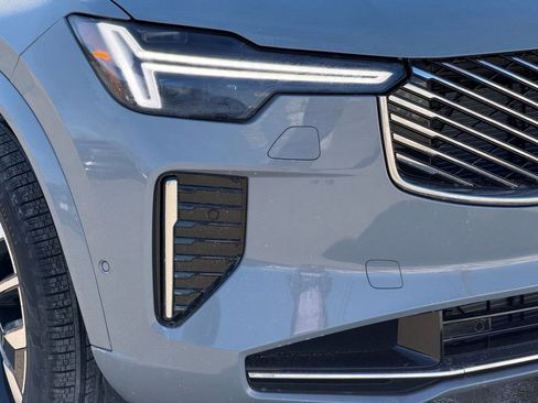New 2026 Volvo XC90 B6 Plus w/ Protection Package Premier image 3