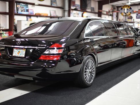 Used 2008 Mercedes-Benz S 550 4MATIC image 5