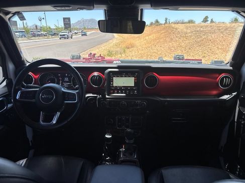 Used 2021 Jeep Gladiator Rubicon AWD/4WD image 22
