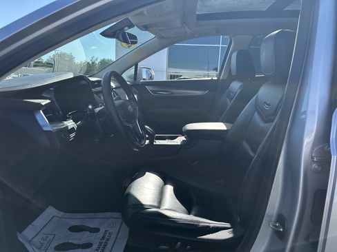 Used 2018 Cadillac XT5 Luxury AWD/4WD image 5