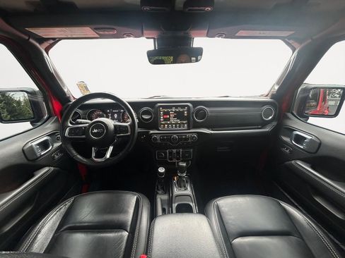 Used 2020 Jeep Gladiator Overland image 13