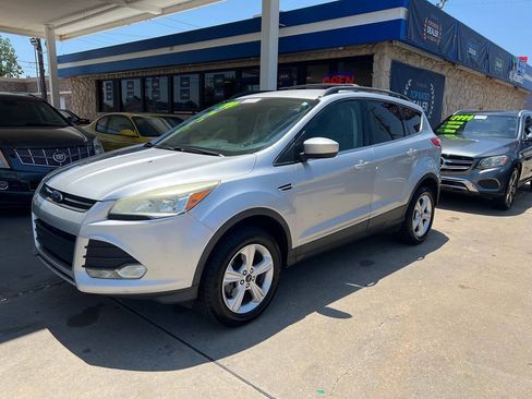 Used 2013 Ford Escape SE FWD image 3