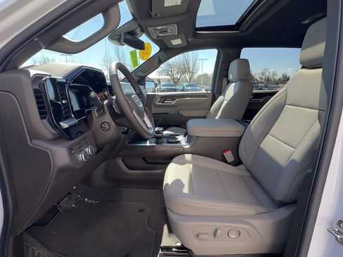 New 2026 GMC Sierra 1500 SLT w/ SLT Premium Plus Package image 14