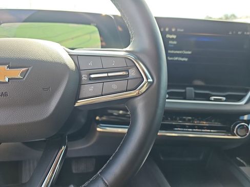 Used 2025 Chevrolet Equinox LT FWD image 22