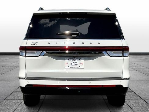 New 2024 Lincoln Navigator L Black Label image 4