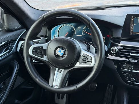 Used 2018 BMW M550i xDrive w/ Driving Assistance Package image 13