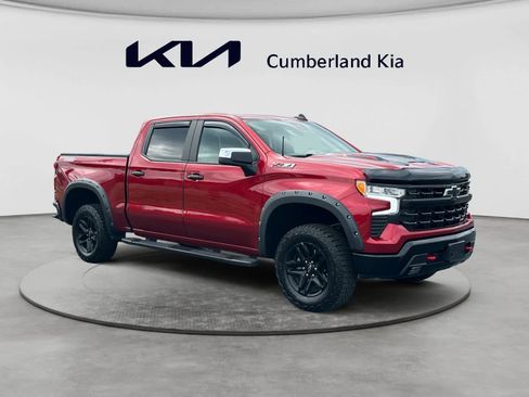 Used 2024 Chevrolet Silverado 1500 LT Trail Boss w/ Convenience Package II AWD/4WD image 7