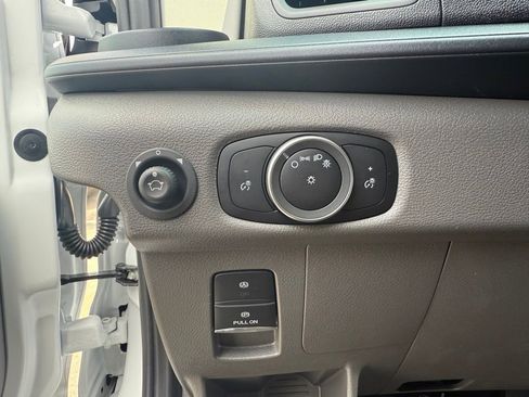 New 2025 Ford Transit 250 148 Medium Roof w/ Load Area Protection Package image 7