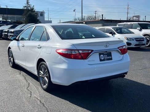 Used 2017 Toyota Camry SE image 7