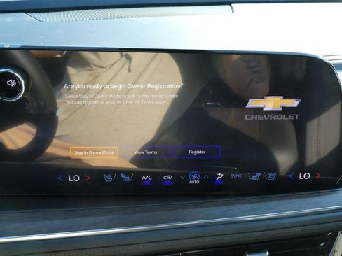 New 2026 Chevrolet Suburban High Country AWD/4WD image 29