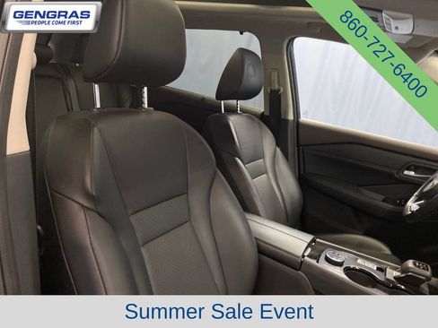 Used 2023 Nissan Rogue SV w/ SV Premium B Package AWD/4WD image 42
