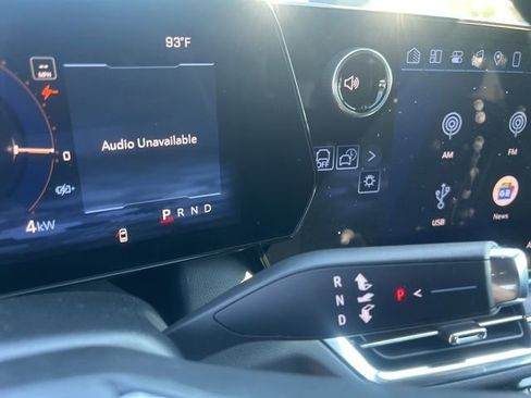 New 2026 Chevrolet Equinox EV LT image 26