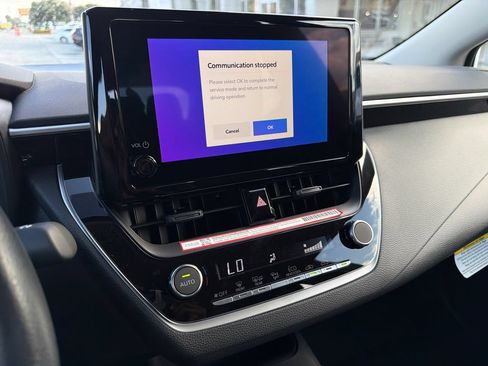 Used 2026 Toyota Corolla LE FWD image 32