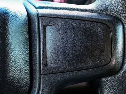 Used 2023 Chevrolet Silverado 1500 Custom image 27