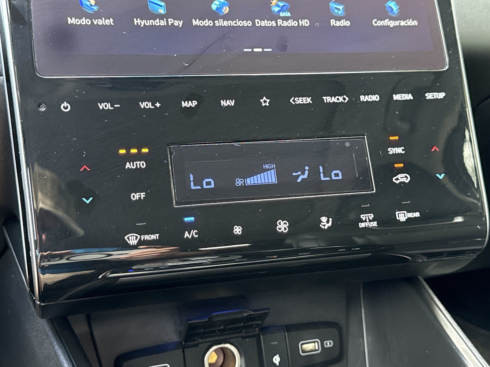 Certified 2024 Hyundai Tucson Limited FWD image 30