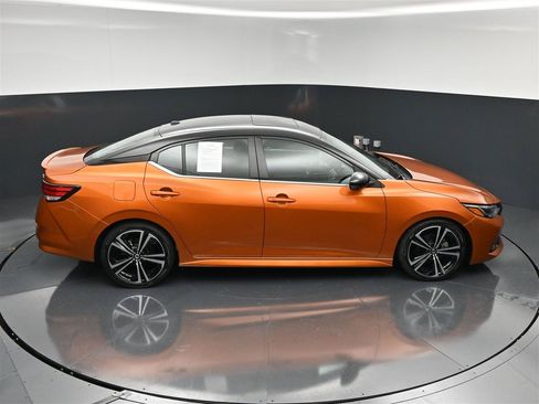 Used 2020 Nissan Sentra SR w/ Premium Package FWD image 22