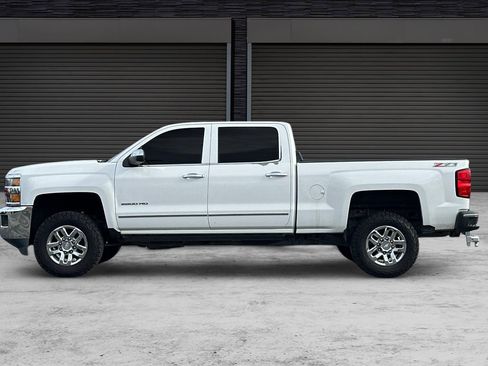 Used 2015 Chevrolet Silverado 2500 LTZ w/ LTZ Plus Package image 7