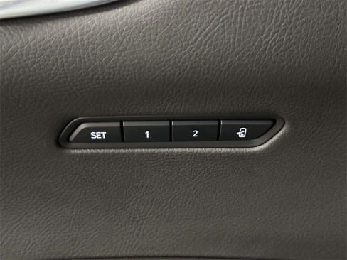 Certified 2024 Cadillac XT6 Luxury image 24